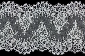 9" White Chantilly Galloon Lace