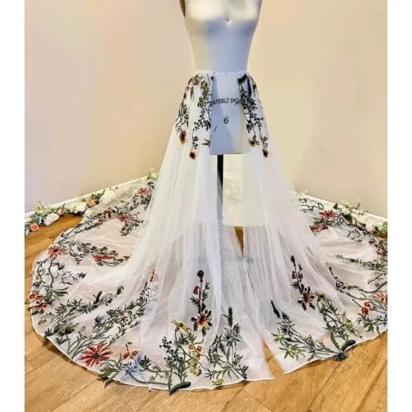 Autumn Wedding Dress Over Skirt / Train