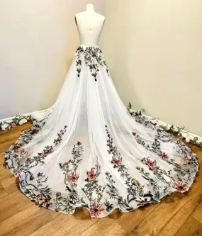 Autumn Wedding Dress Over Skirt / Train