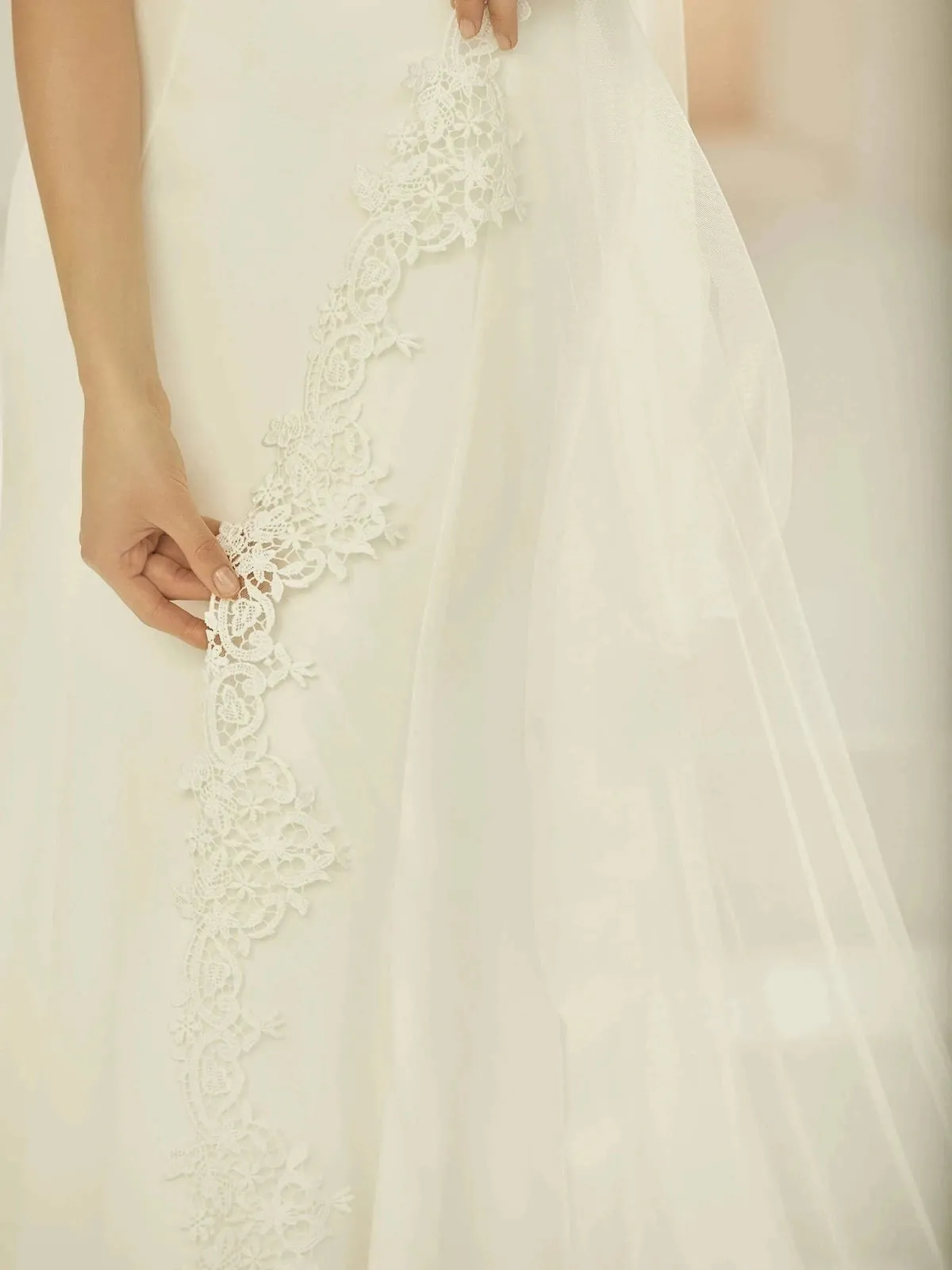 Bianco Evento Cathedral Length Single Tier Wedding Veil, Lace Train, Ivory Tulle S371