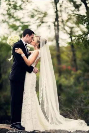 Charming Long Veils Lace With Applique Wedding Veils V02