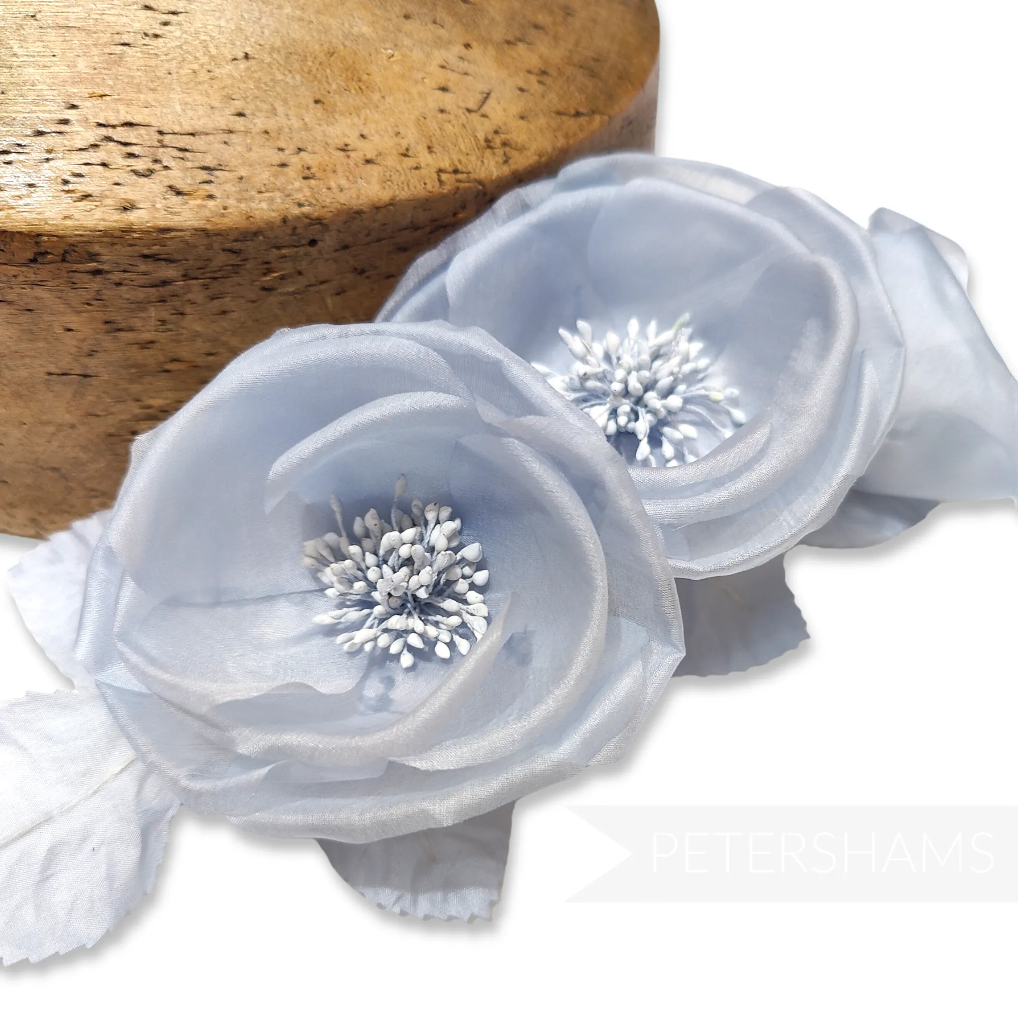 'Clare' Triple Silk Blossoms and Bud Hat Flower Mount
