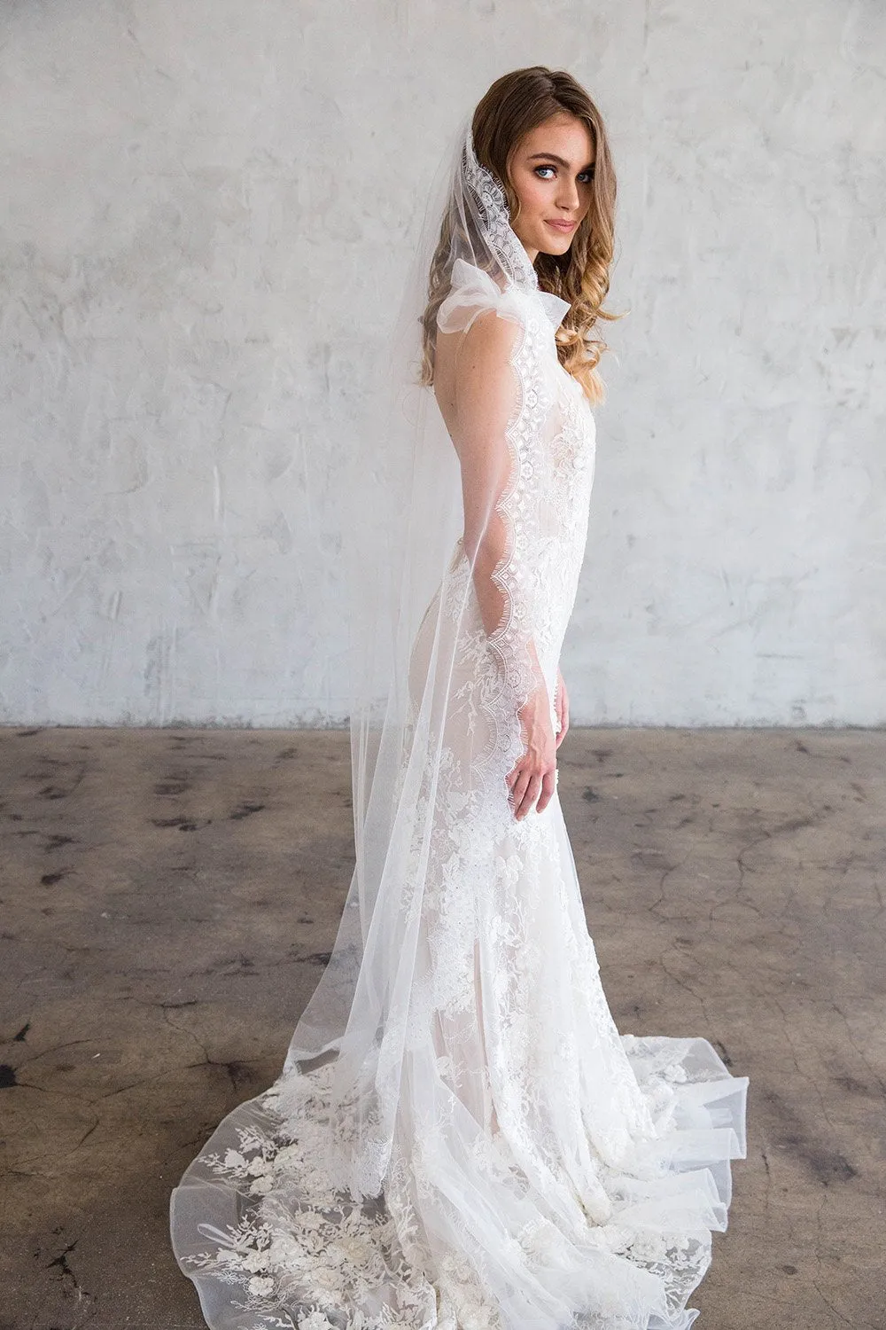HENRI FLOOR LENGTH VEIL - SCALLOPED LACE EDGE