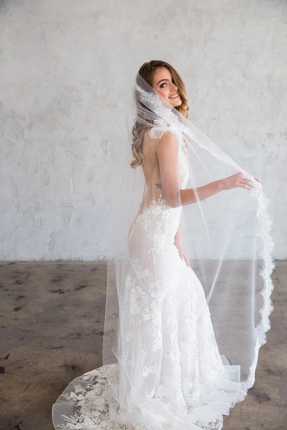 HENRI FLOOR LENGTH VEIL - SCALLOPED LACE EDGE