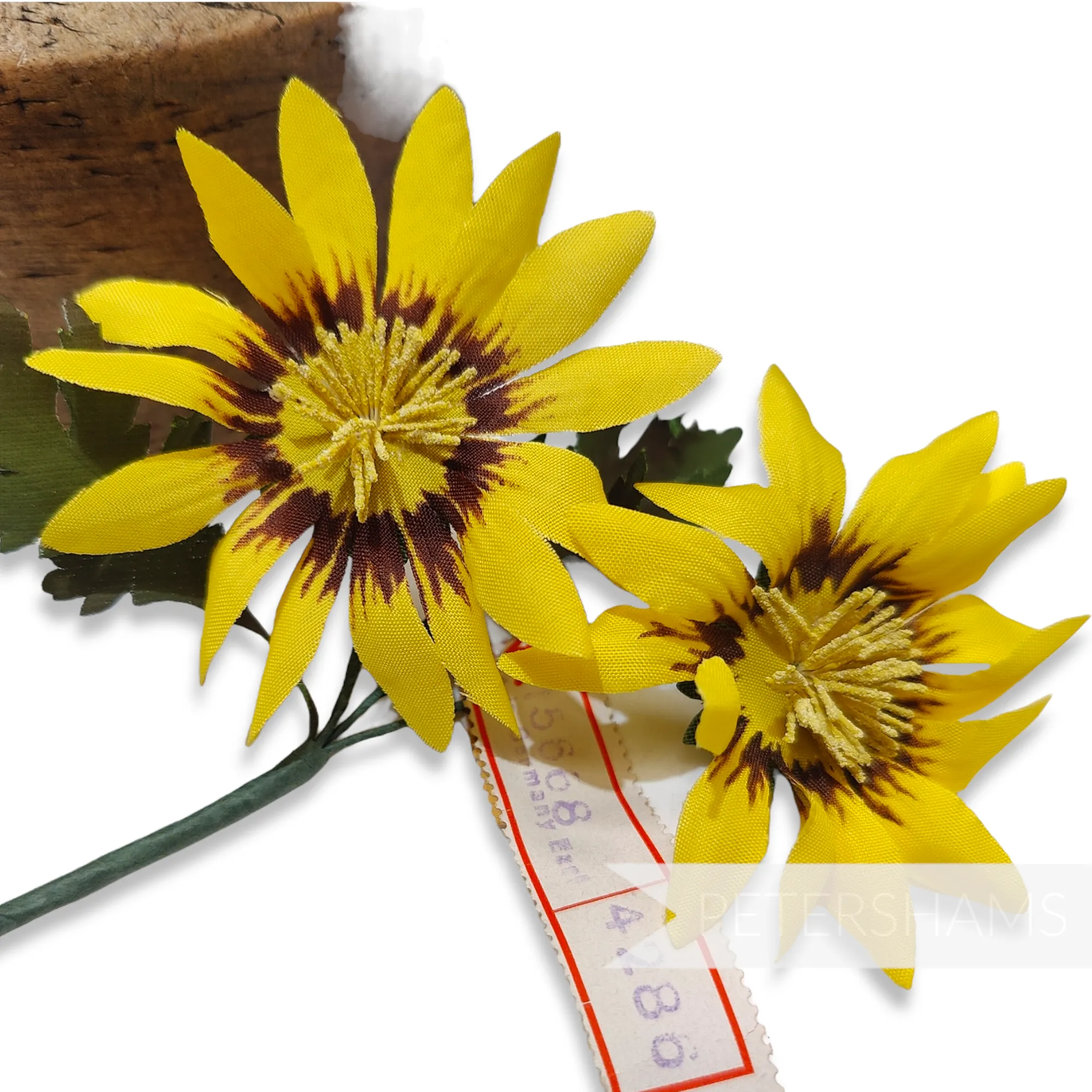 'Jada' Vintage 1960/70s Czech Silk Daisy Flower Wired Mount