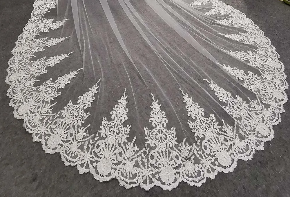 Long Lace Bridal Veil With Comb