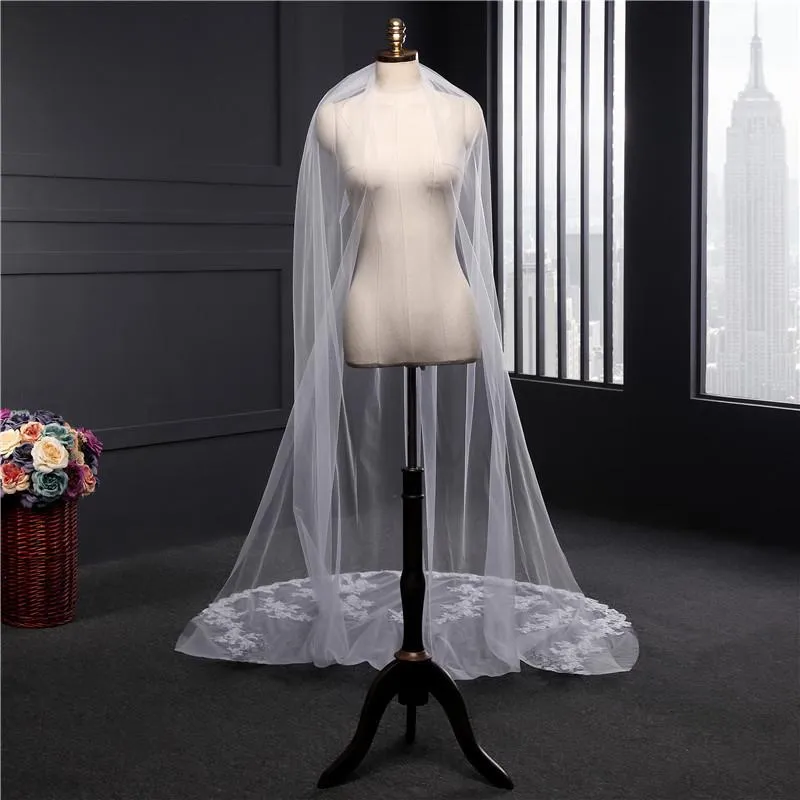 One-Tier Wedding Veil UK Tulle Lace Edge Chapel Veils Appliques TS91039