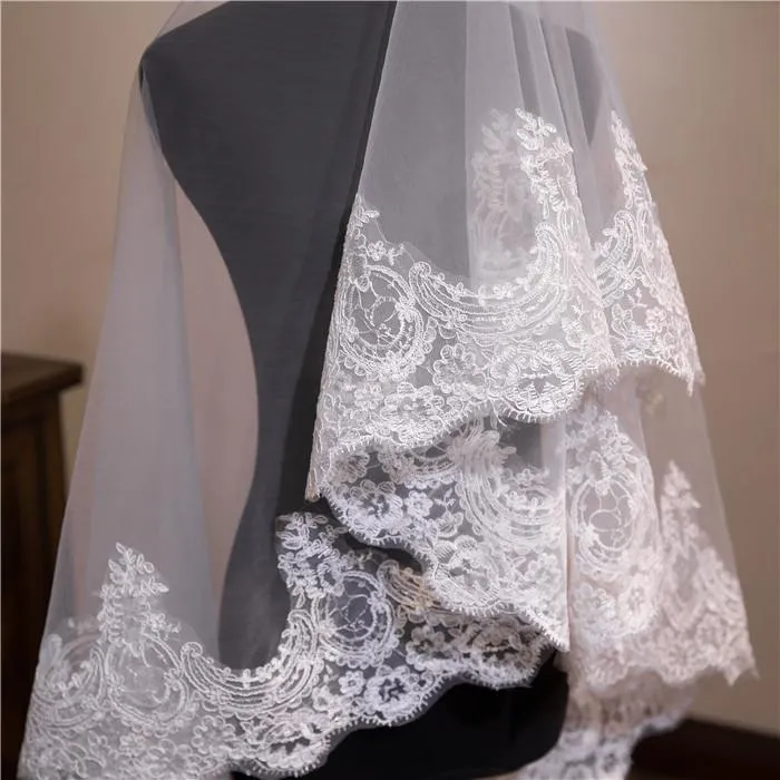 One-Tier Wedding Veil UK Tulle Lace Edge Chapel Veils Appliques TS91043