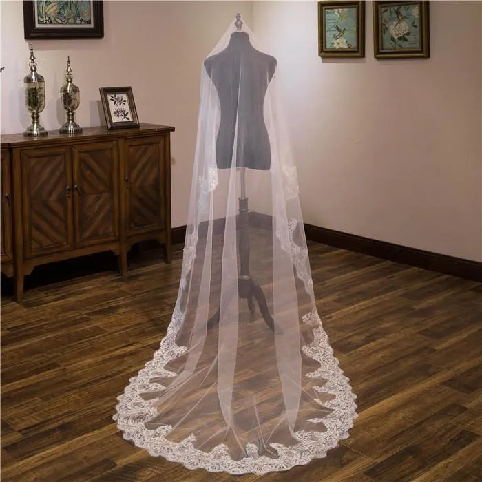 One-Tier Wedding Veil UK Tulle Lace Edge Chapel Veils Appliques TS91043