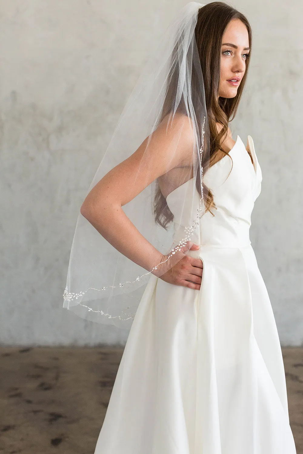 THEIA 36" VEIL - CRYSTAL EDGING