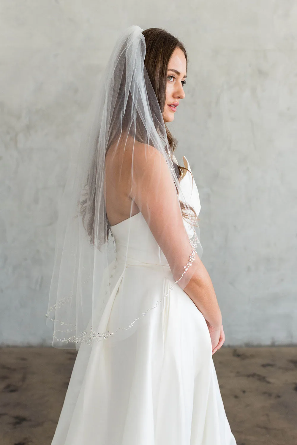 THEIA 36" VEIL - CRYSTAL EDGING