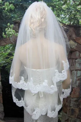 Two Layers Tulle Lace Appliqued Wedding Veil with Comb Bridal Veil V022
